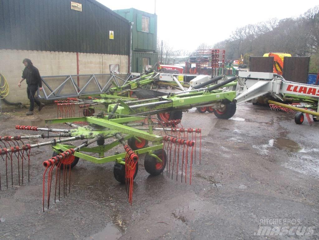 CLAAS Liner 3000 Zgrabiarki i przetrząsacze