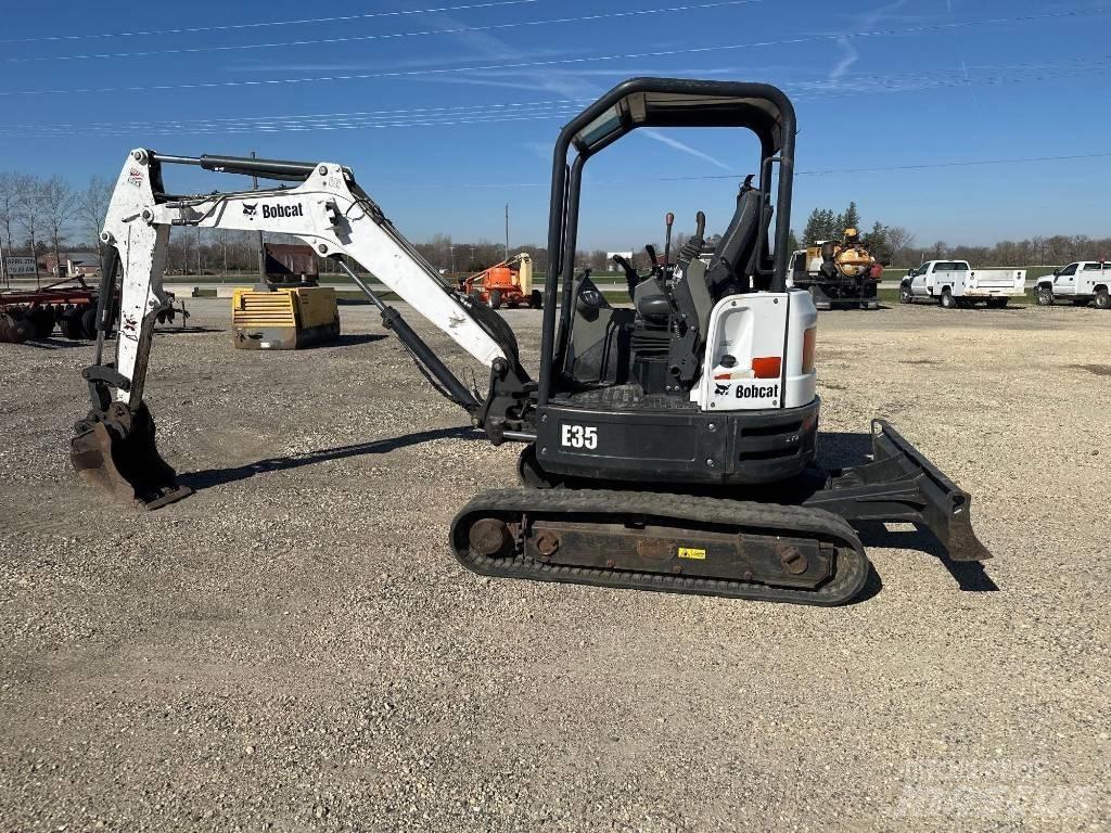 Bobcat E35 Minikoparki
