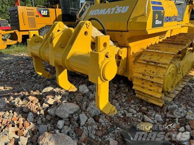 Komatsu D 85 Spycharki gąsienicowe