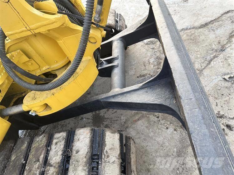 Komatsu PC 40 Koparki gąsienicowe