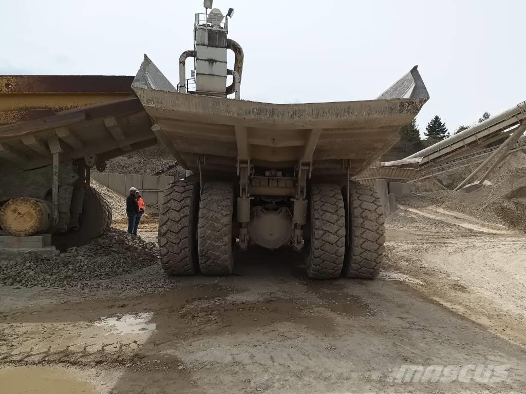 Komatsu HD 605-5 Wozidła sztywnoramowe