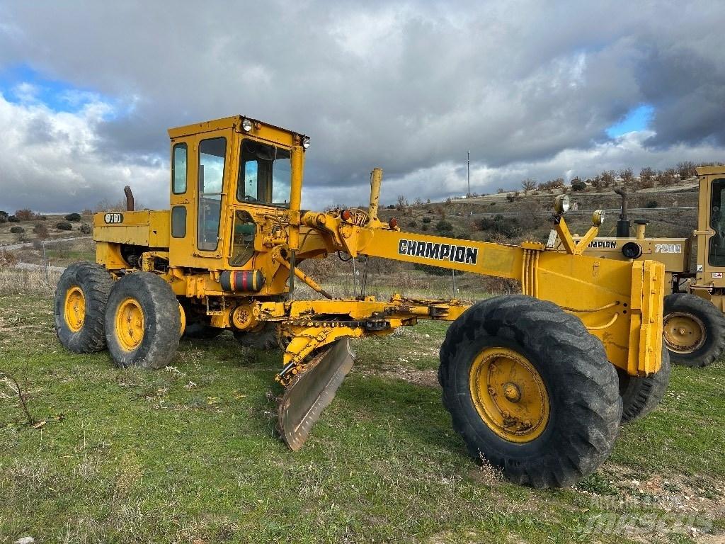Champion 760 Równiarki