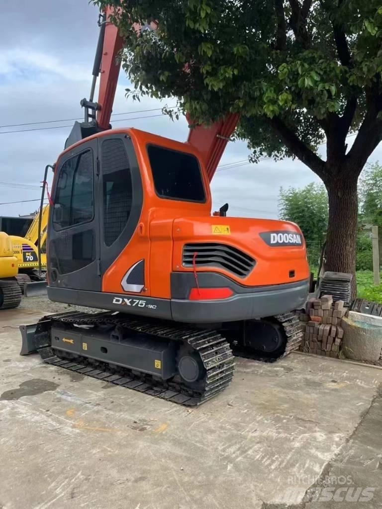Doosan DX75-9C Koparki gąsienicowe