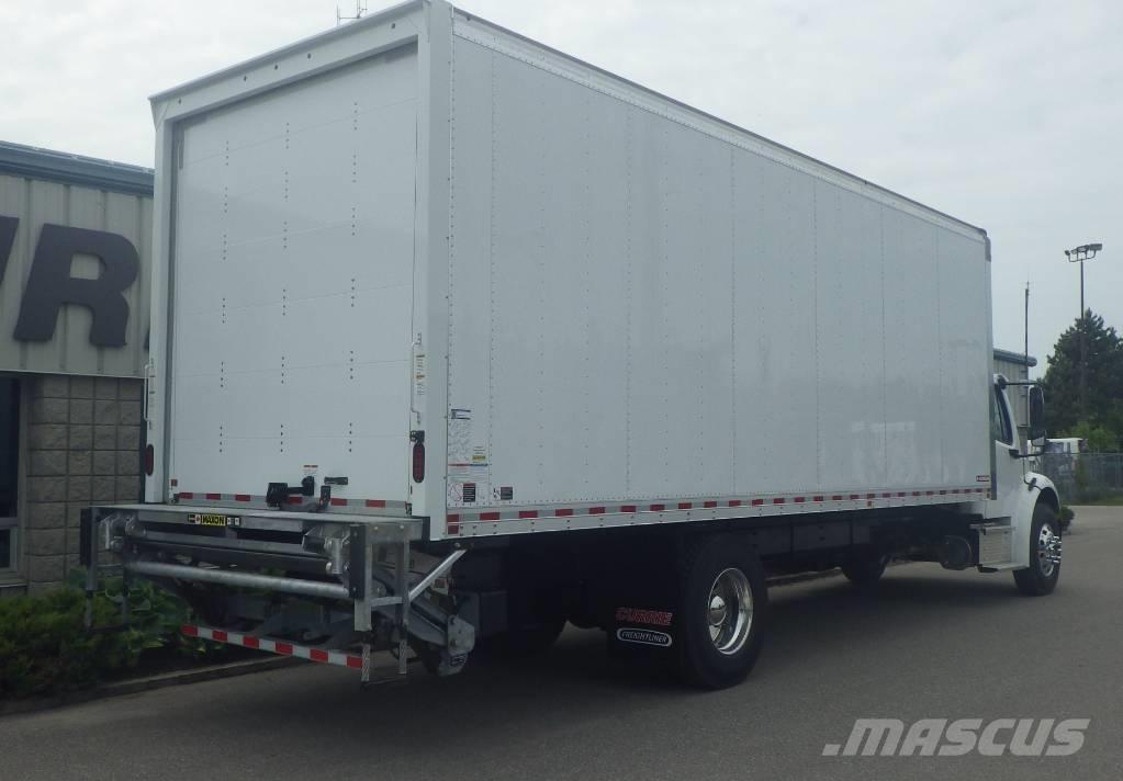 Freightliner M2 106 Samochody ciężarowe ze skrzynią zamkniętą
