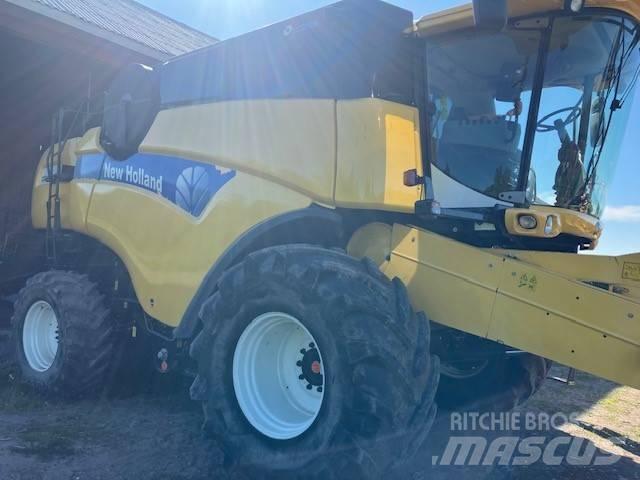 New Holland CX 8060 Kombajny zbożowe
