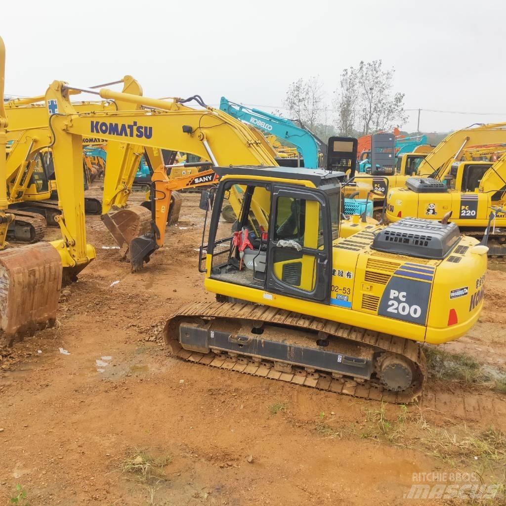 Komatsu PC200-8 Koparki gąsienicowe