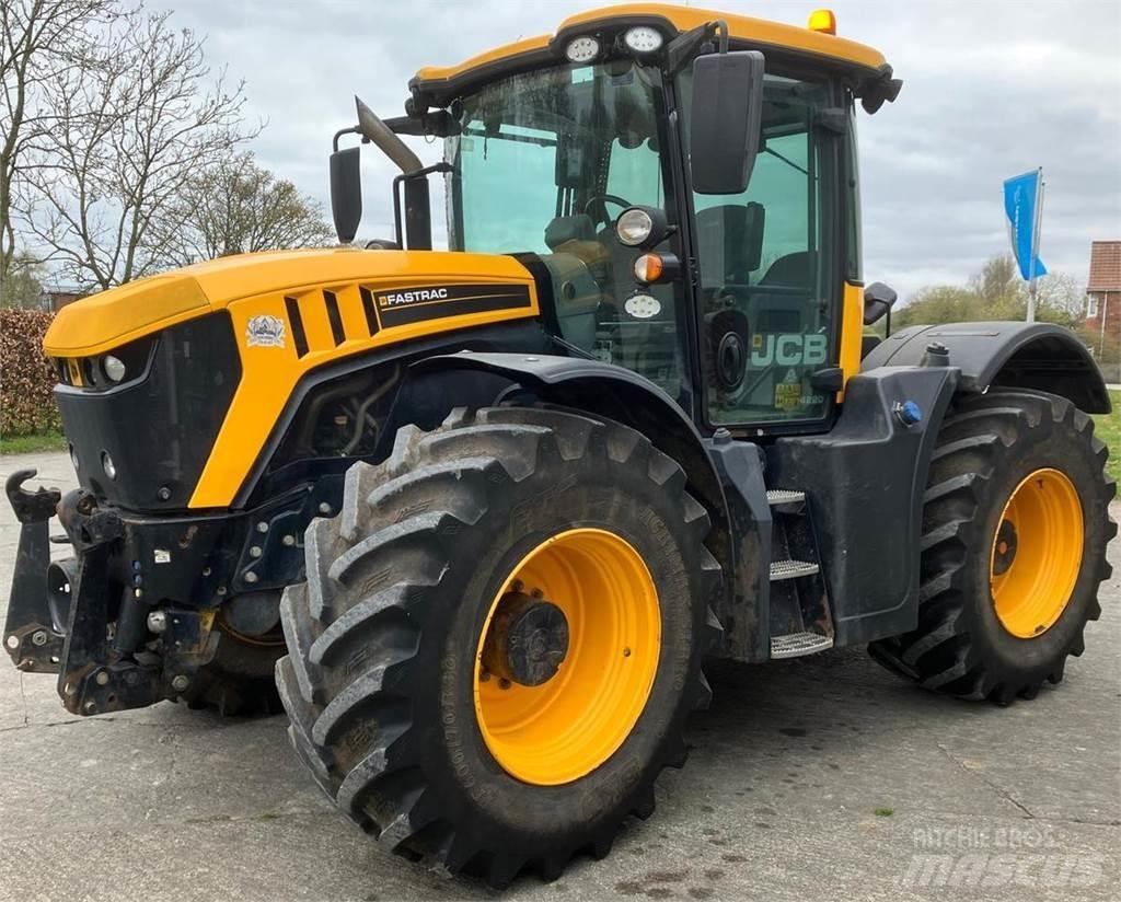 JCB 4220 Fastrac Ciągniki rolnicze