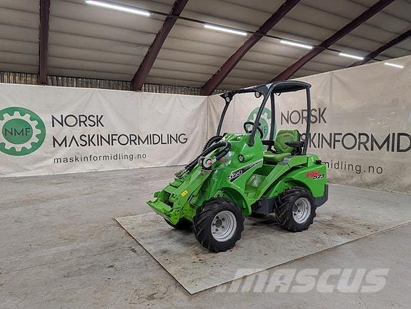 Avant 523 Nośniki osprzętu