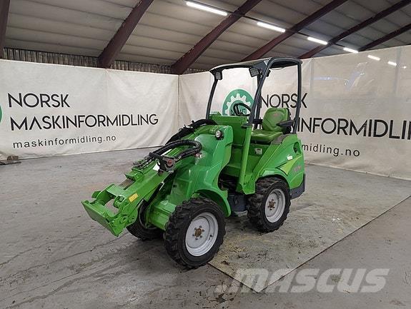 Avant R20 Nośniki osprzętu