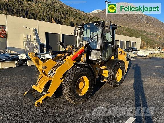 CAT 908 Ładowarki burtowe