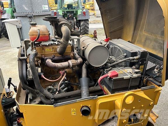 CAT CB34B Rozściełacze do asfaltu