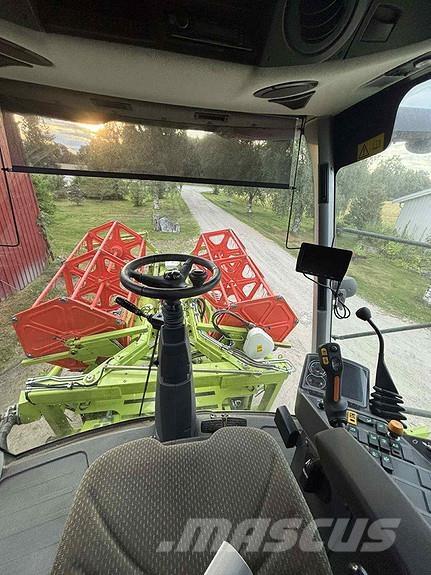 CLAAS Avero 240 Kombajny zbożowe