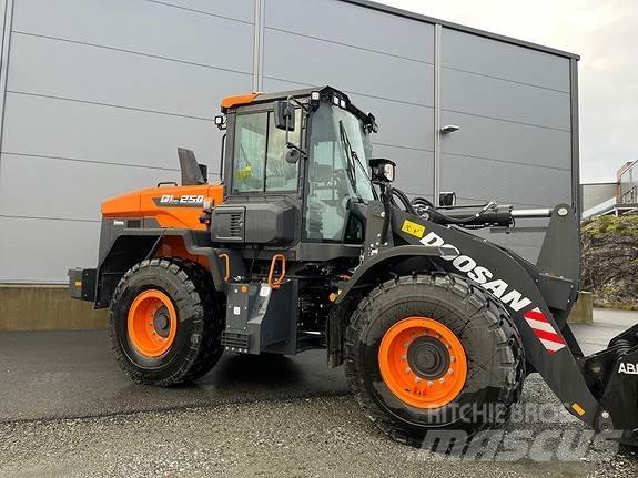 Doosan DL250-7 Ładowarki kołowe