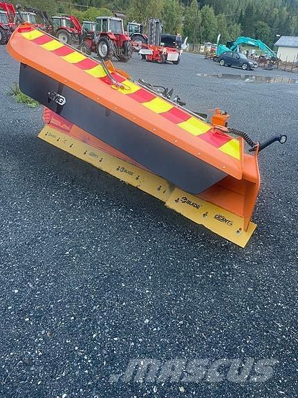 FMG AA300Z-City Lemiesze i pługi śnieżne