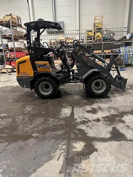 GiANT G2500HD+ Ładowarki burtowe
