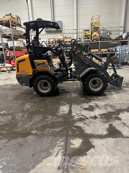 GiANT G2500HD+ Ładowarki burtowe