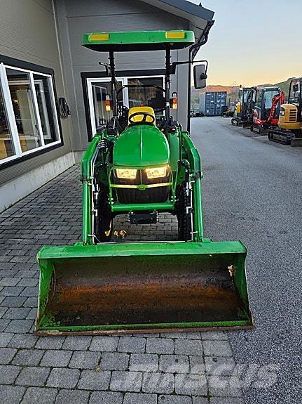 John Deere 3038E Ciągniki rolnicze