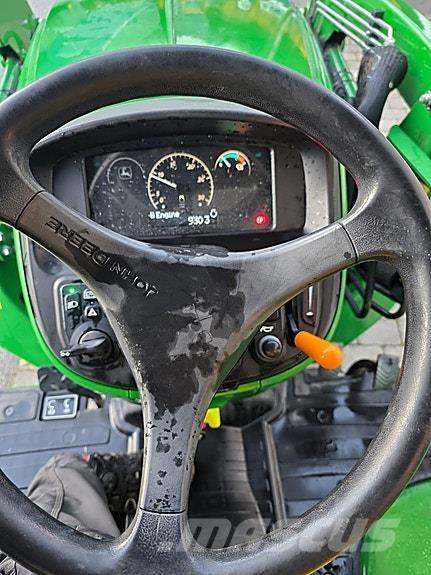 John Deere 3038E Ciągniki rolnicze