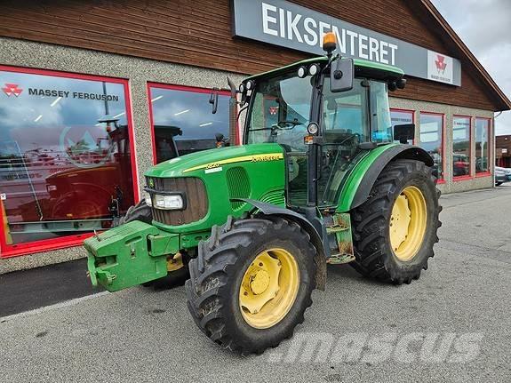 John Deere 5820 Ciągniki rolnicze