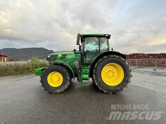 John Deere 6215R Ciągniki rolnicze