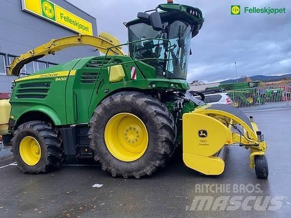 John Deere 8400 Ciągnikowe żniwiarki pokosowe