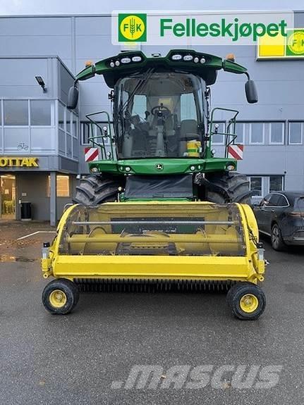 John Deere 8400 Ciągnikowe żniwiarki pokosowe