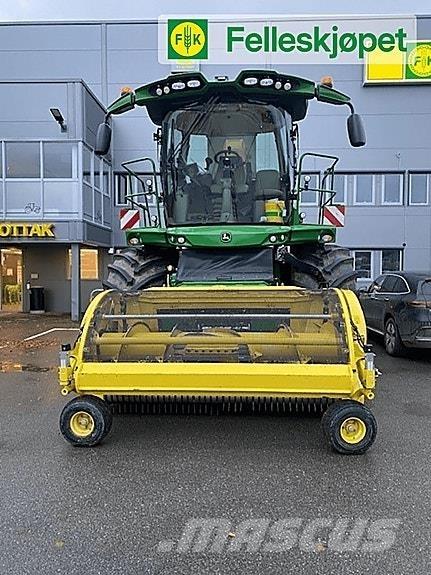 John Deere 8400 Ciągnikowe żniwiarki pokosowe