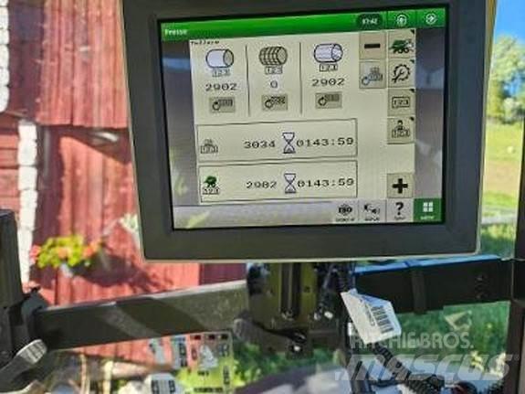 John Deere C441R Prasy zwijające