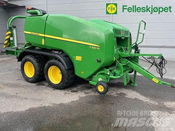 John Deere C441R Prasy zwijające