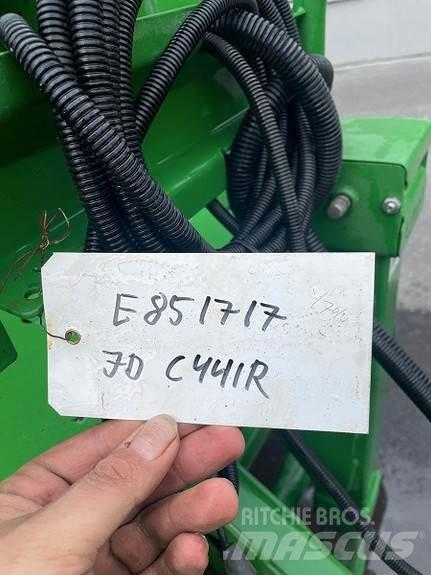 John Deere C441R Prasy zwijające