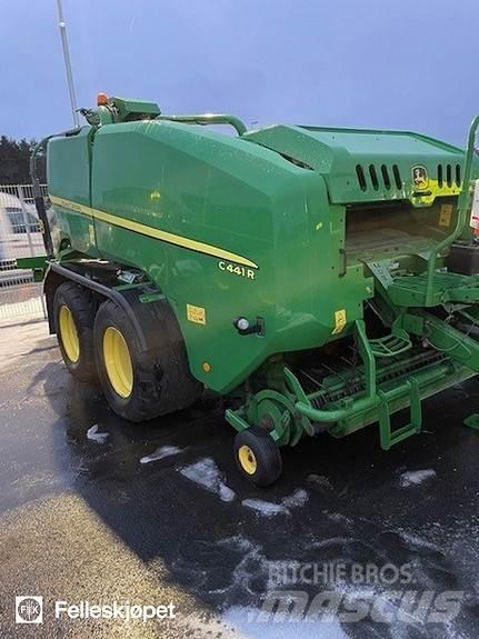 John Deere C441R Prasy zwijające