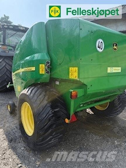John Deere F440R Prasy zwijające