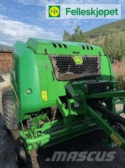 John Deere F440R Prasy zwijające