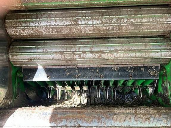 John Deere F441 Prasy zwijające