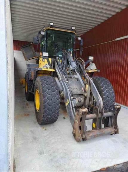 Komatsu WA200 PT Ładowarki kołowe