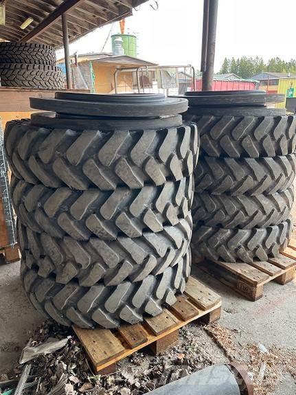 Kumho 10.00-20 Opony, koła i felgi