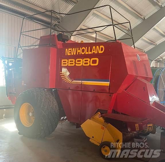 New Holland BB980 Prasy zwijające