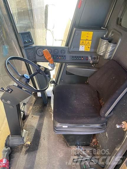 New Holland TC 56 Kombajny zbożowe