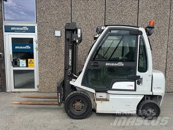 Nissan FD25 45434 Wózki Diesla