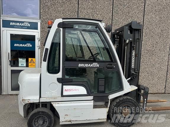 Nissan FD25 45434 Wózki Diesla