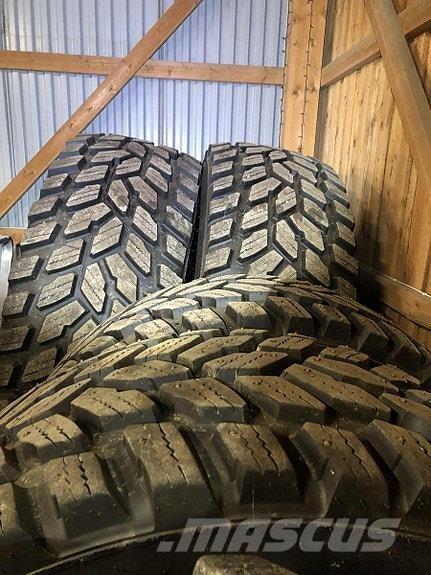 Nokian Hakka TRI Inny sprzęt drogowy i odśnieżający