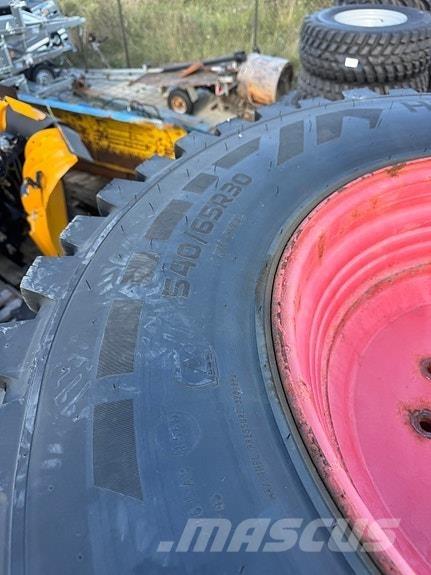 Nokian TRI 2 Inny sprzęt drogowy i odśnieżający