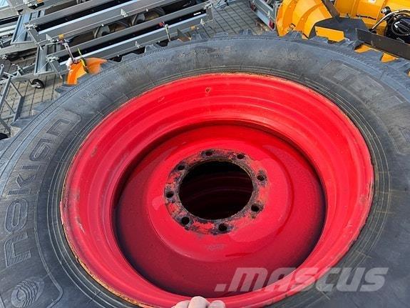 Nokian TRI 2 Inny sprzęt drogowy i odśnieżający