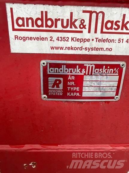Rekord 8500 Rozrzutnik obornika