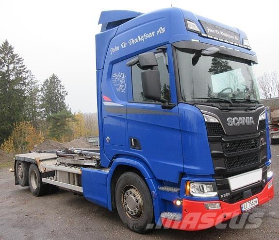Scania R520 6x2*4 Ciężarówki z wymienną zabudową