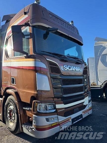 Scania R650B6X2NB Samochody ciężarowe ze skrzynią zamkniętą