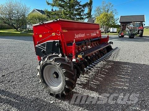 Simulta 2500LB Rozrzutnik nawozów mineralnych