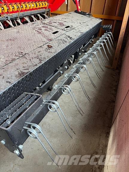 Simulta 3000ST Rozrzutnik nawozów mineralnych