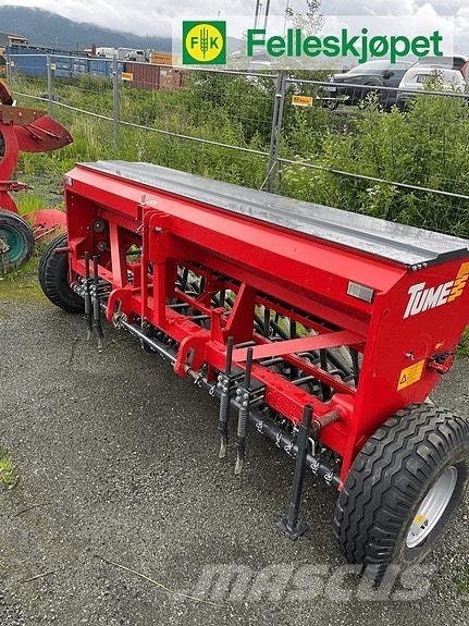 Tume CK3000 Rozrzutnik nawozów mineralnych