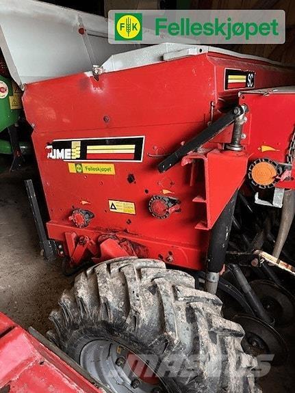 Tume kl 2500 Rozrzutnik obornika